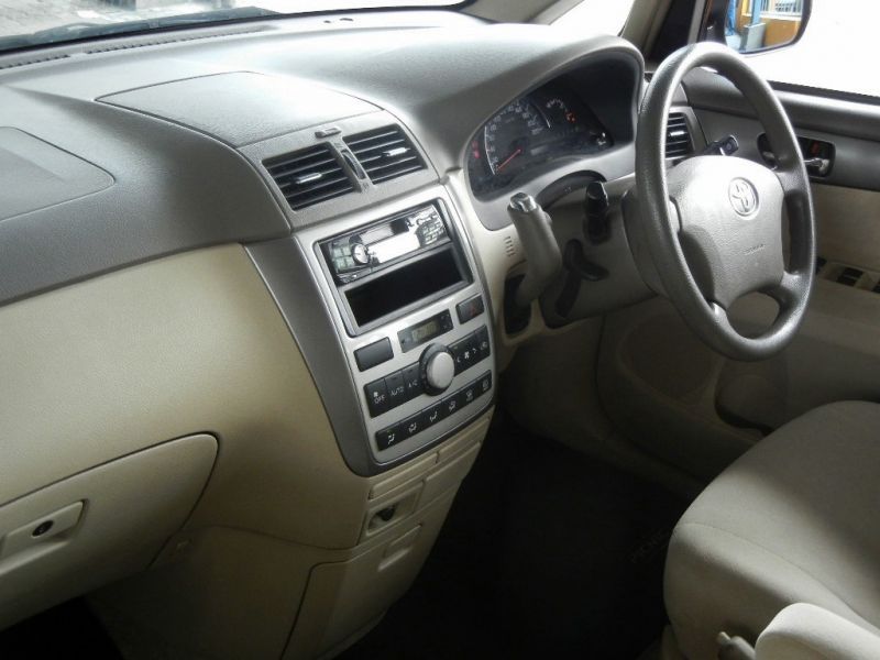 Toyota Picnic Interior