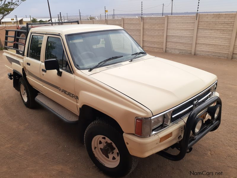 Toyota Hilux 2.4 petrol 4*4 in Namibia