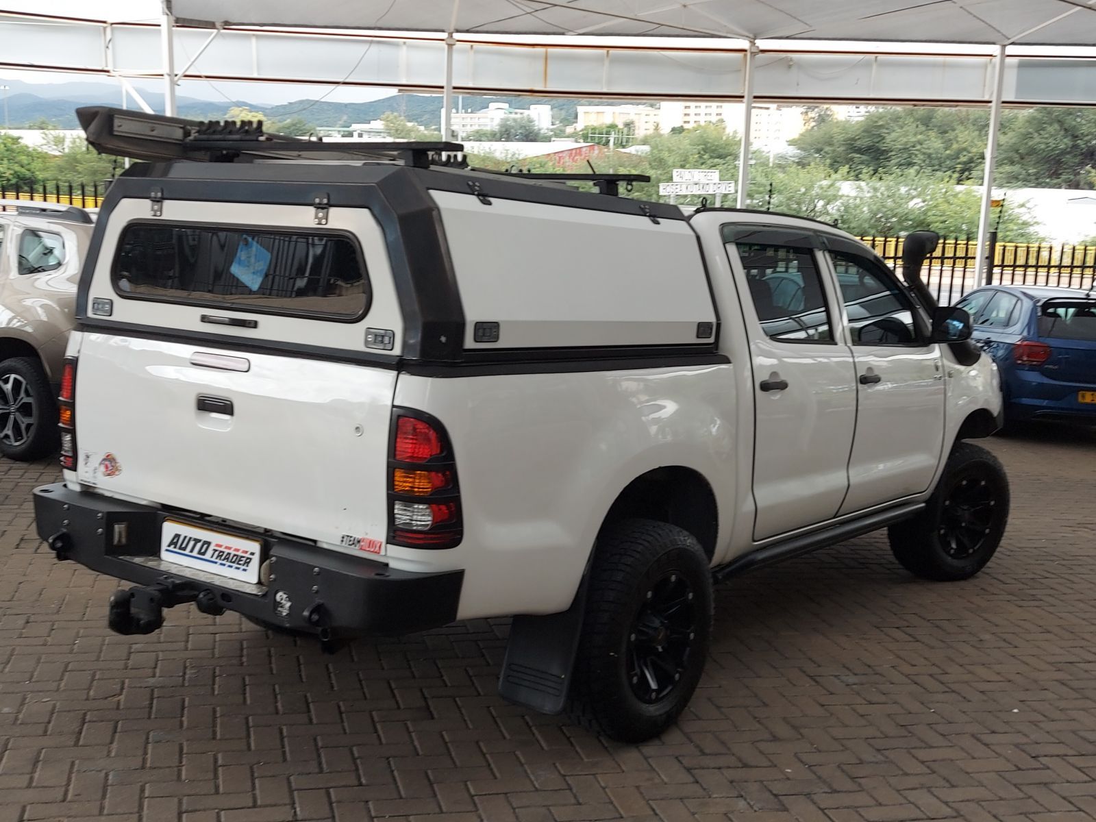 Toyota Hilux D4D SRX in Namibia