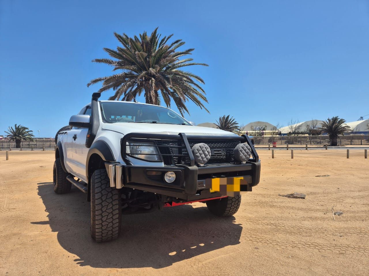 Ford Ranger 3.2TDci XLS Clubcab A/t 4x4 in Namibia