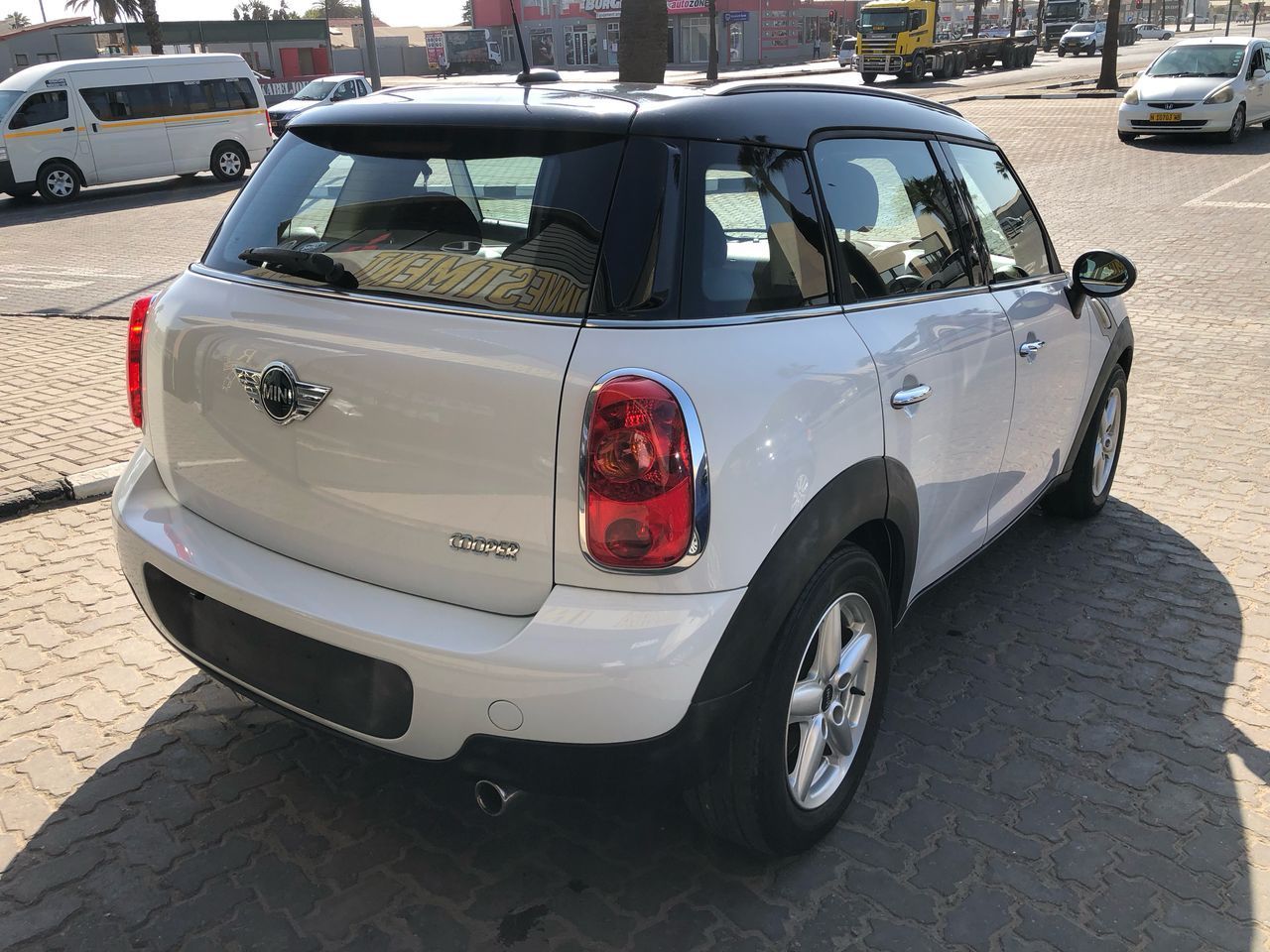 Mini Cooper  Crossover Base in Namibia