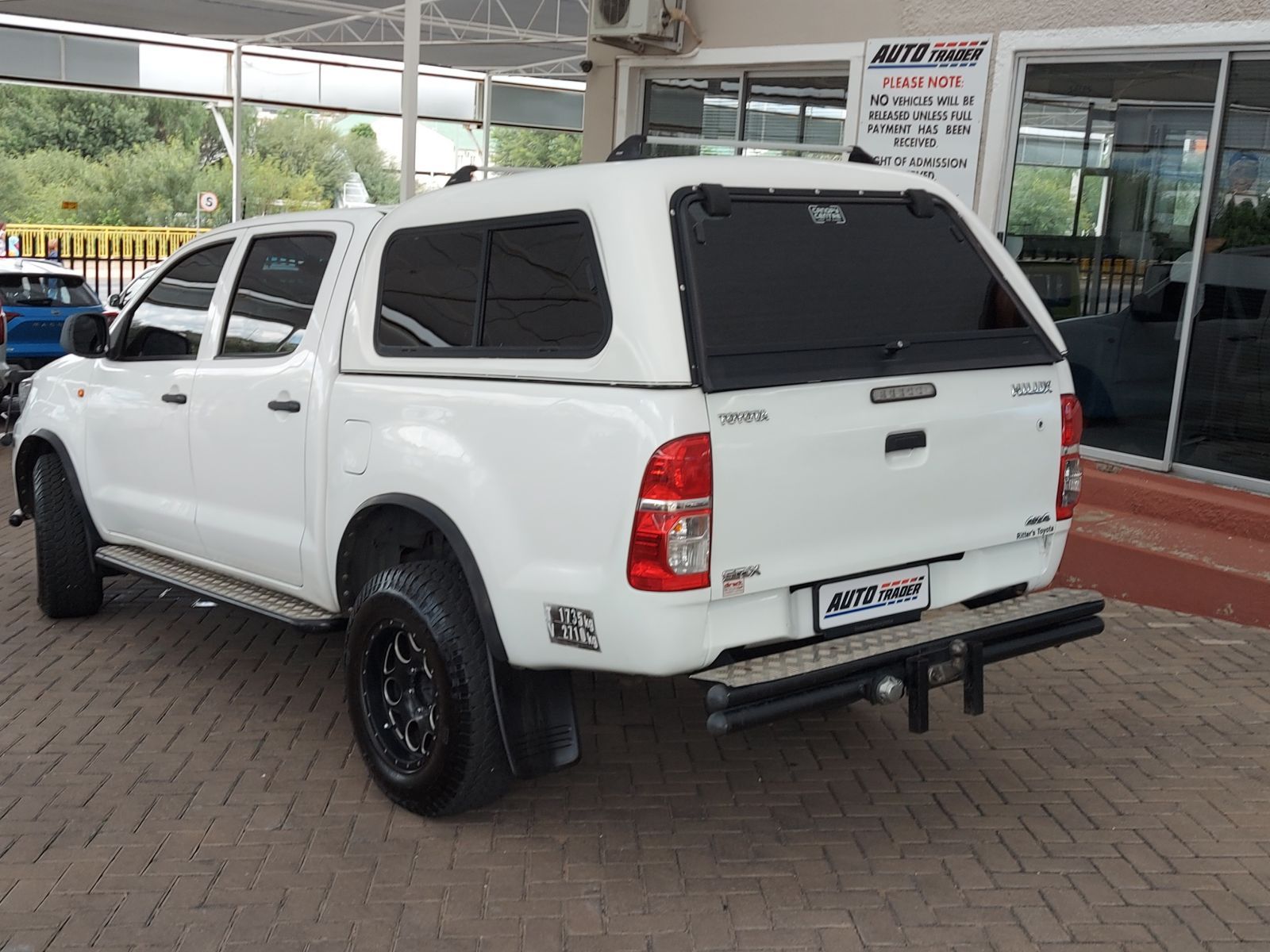 Toyota Hilux D4D SRX in Namibia