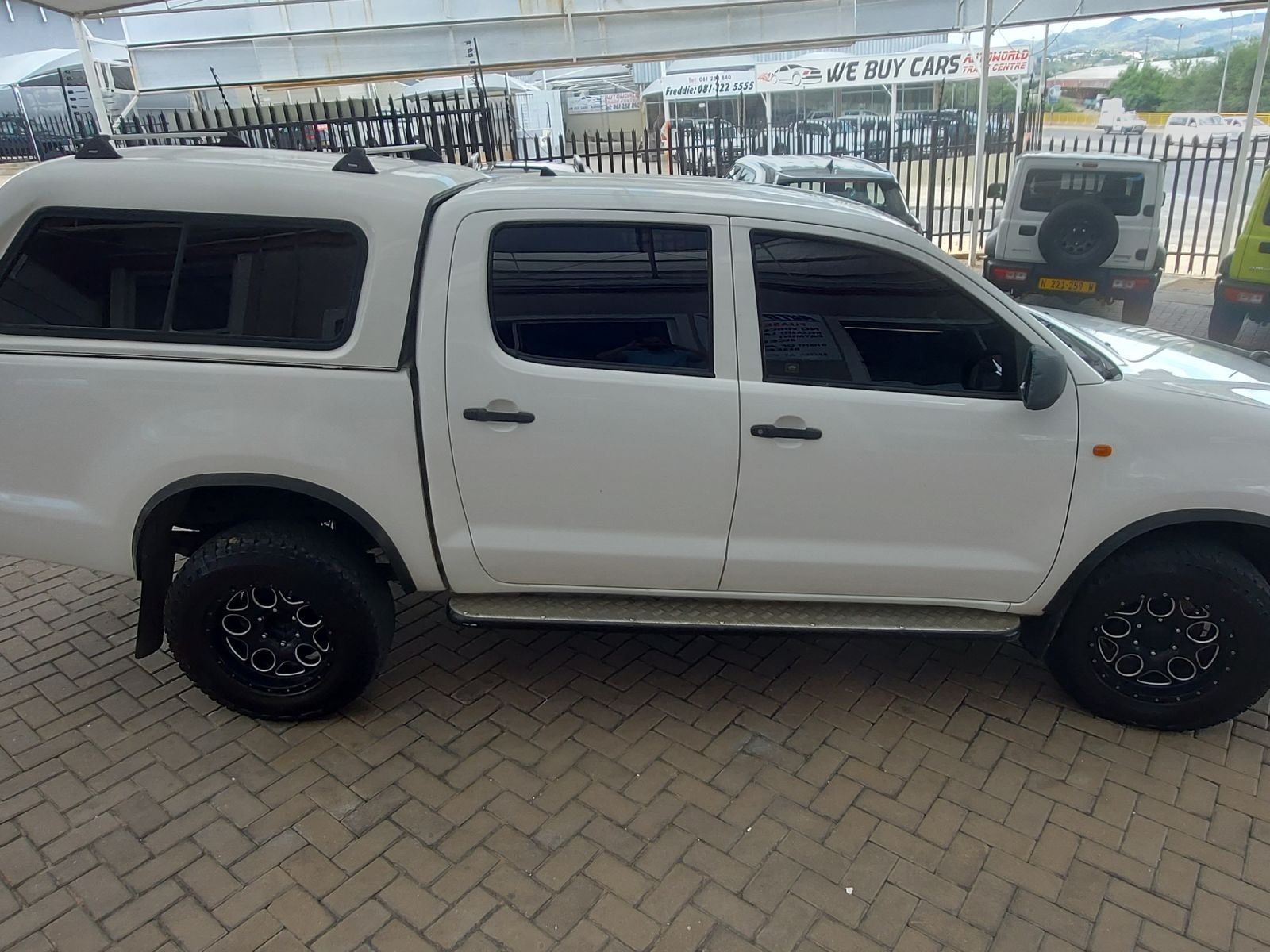 Toyota Hilux D4D SRX in Namibia