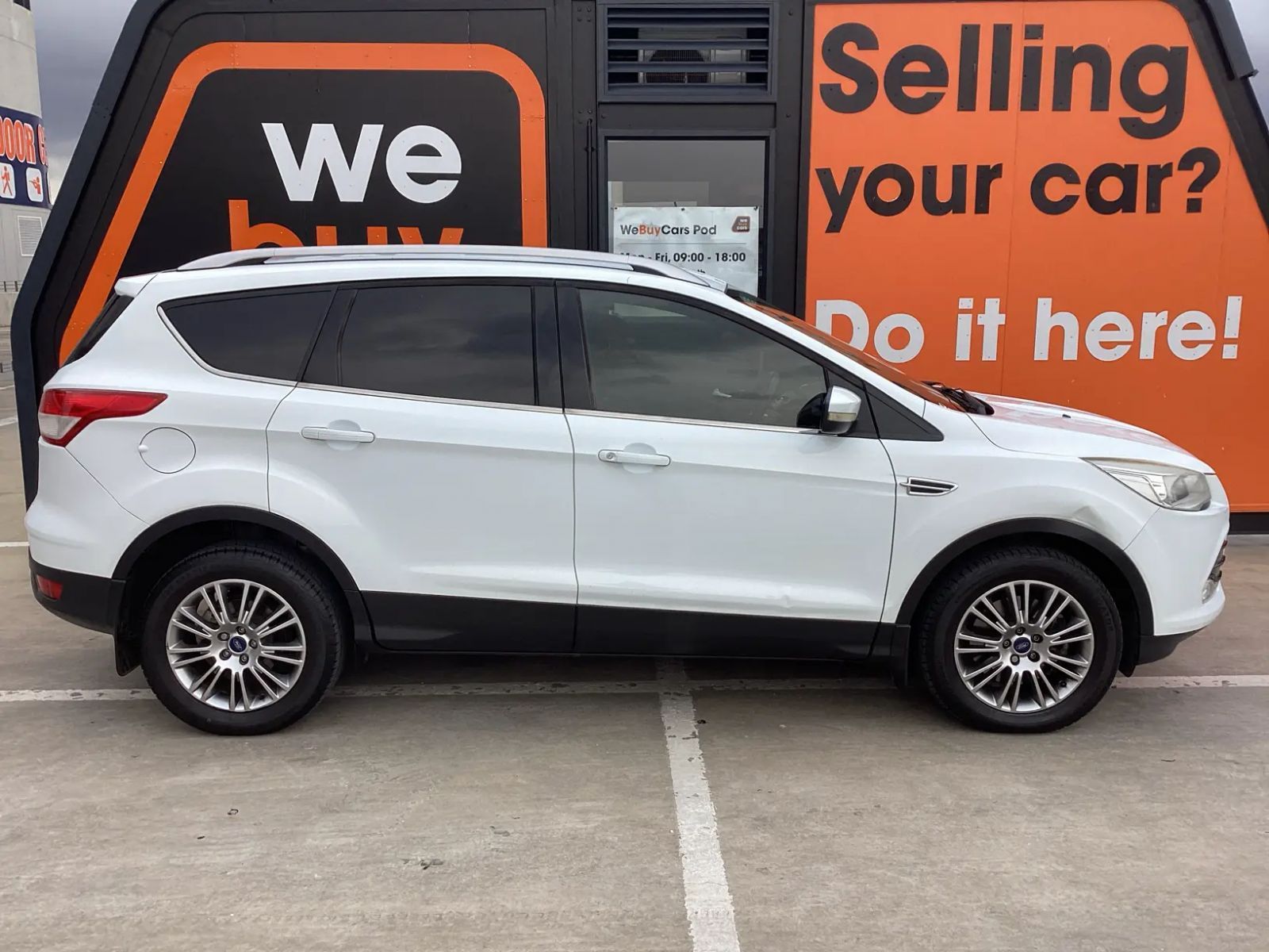 Ford Kuga 2.0 TDCi Trend AWD Powershift in Namibia