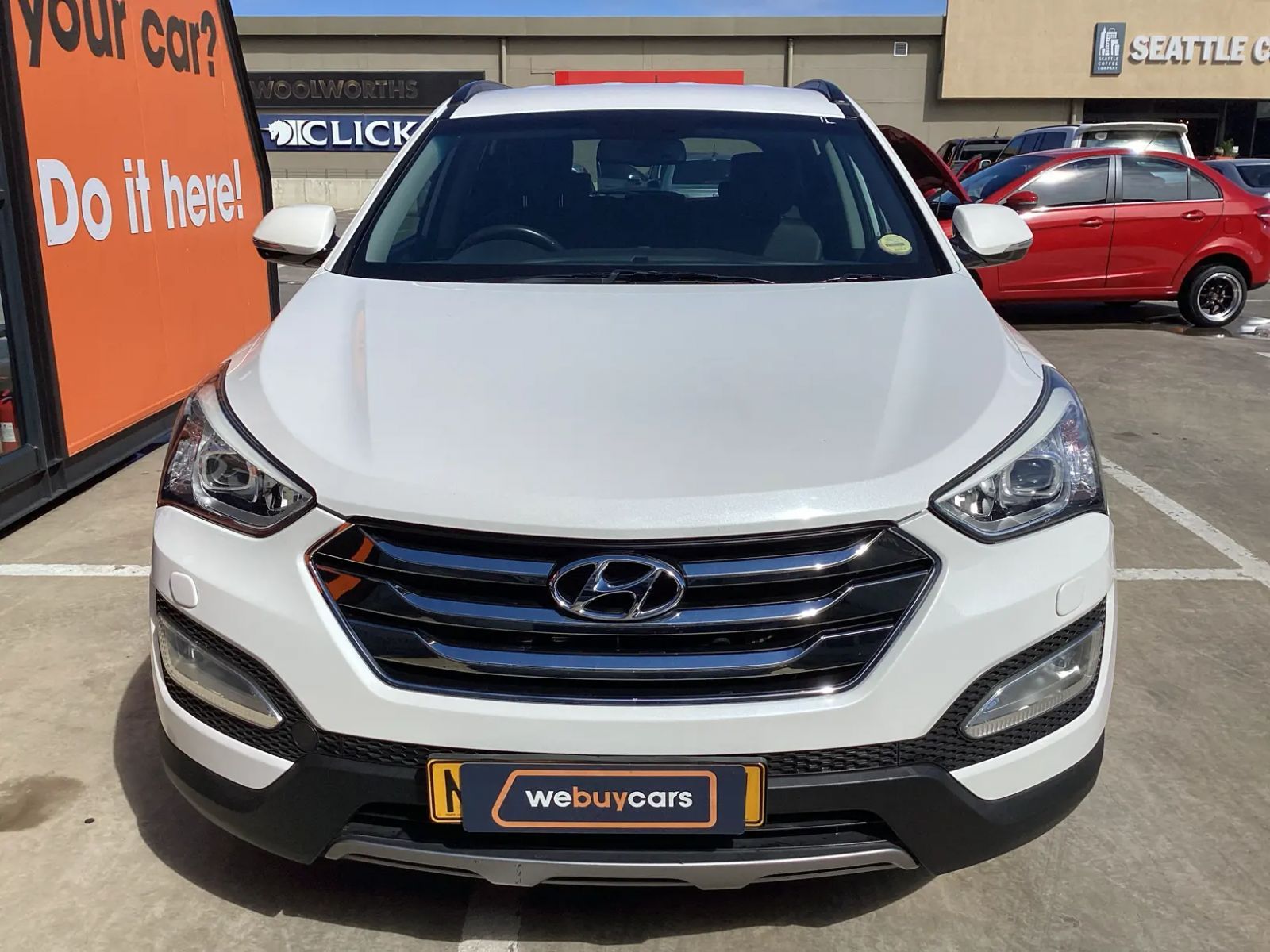 Hyundai Santa-FE R 2.2D AWD Exec 7S Auto in Namibia