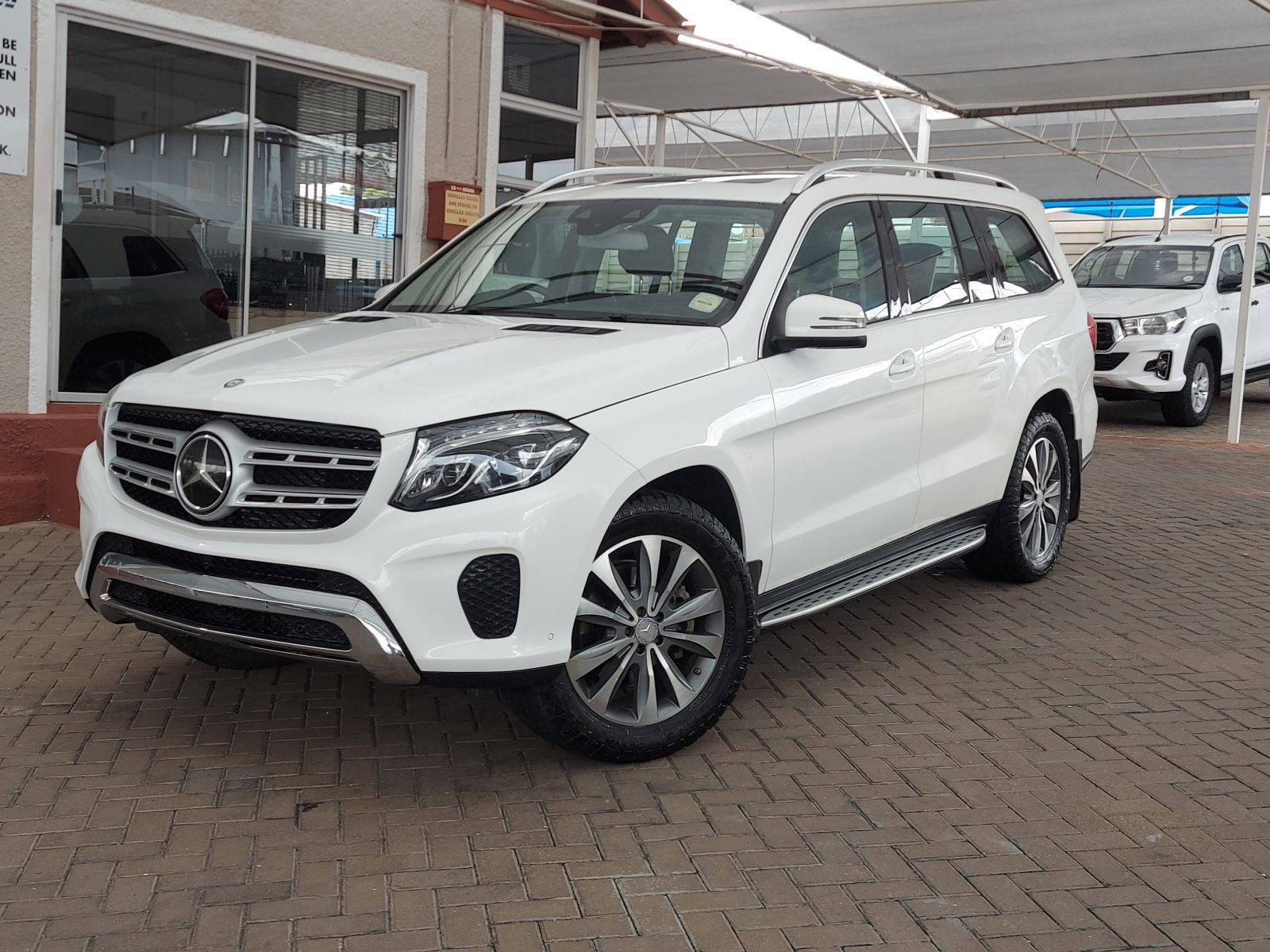 Mercedes-Benz GLS 350CDI V6 in Namibia