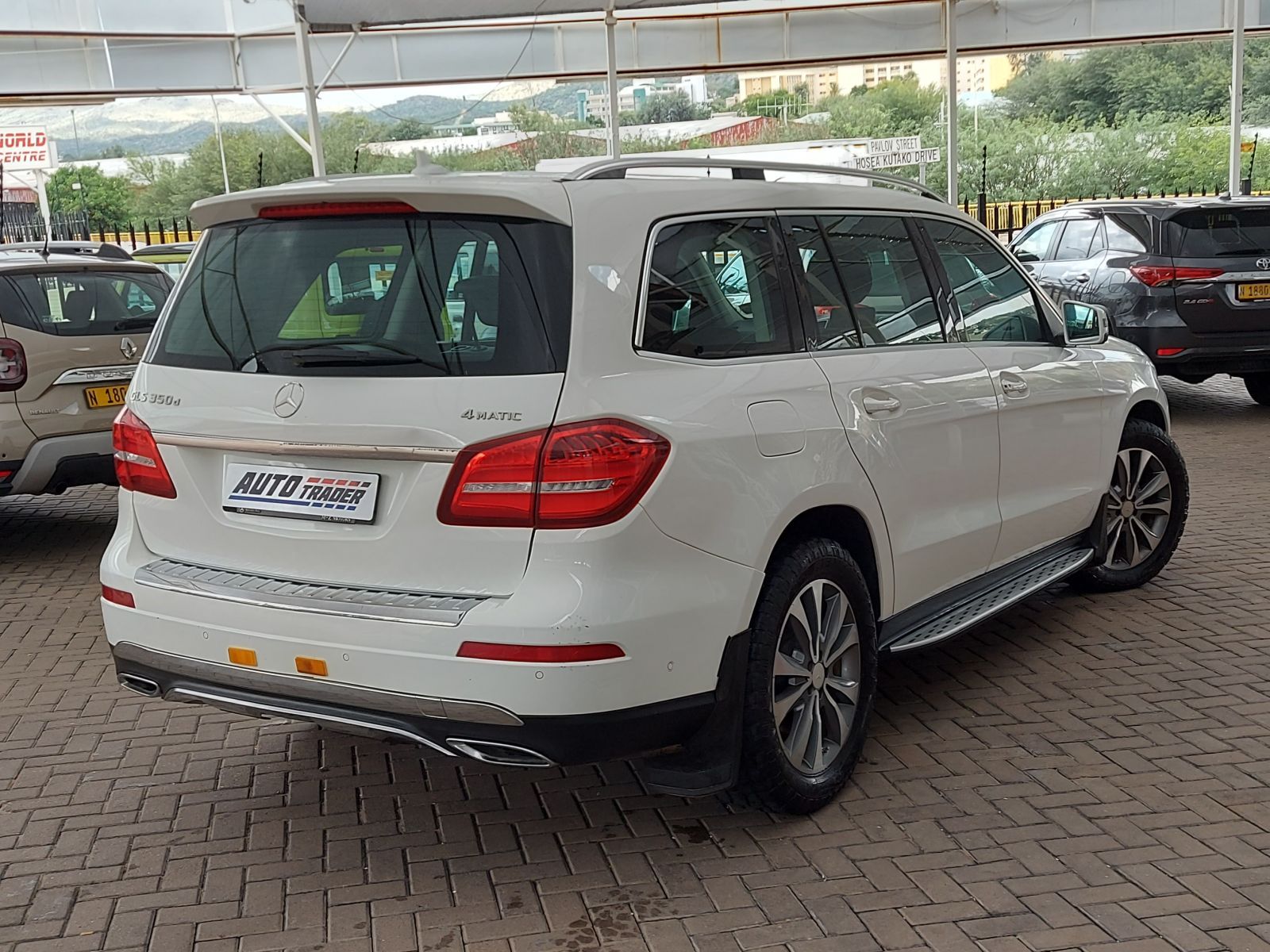 Mercedes-Benz GLS 350CDI V6 in Namibia