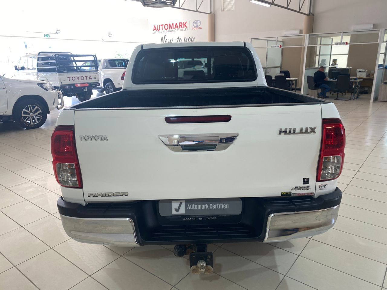 Toyota Hilux 2.8 Rader D/C 4x4 in Namibia