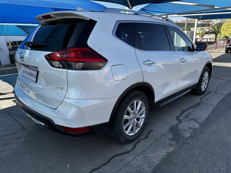 Nissan X-Trail 2.5 Acenta 4x4 CVT in Namibia