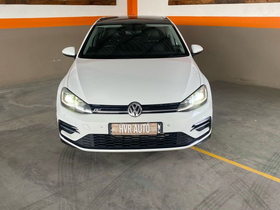 Volkswagen Golf 7.5 Tsi R-Line in Namibia