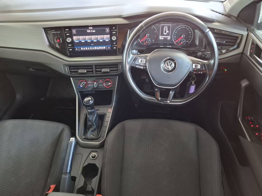 Volkswagen POLO 1.0 TSI COMFORTLINE R-LINE PACKAGE MAN in Namibia