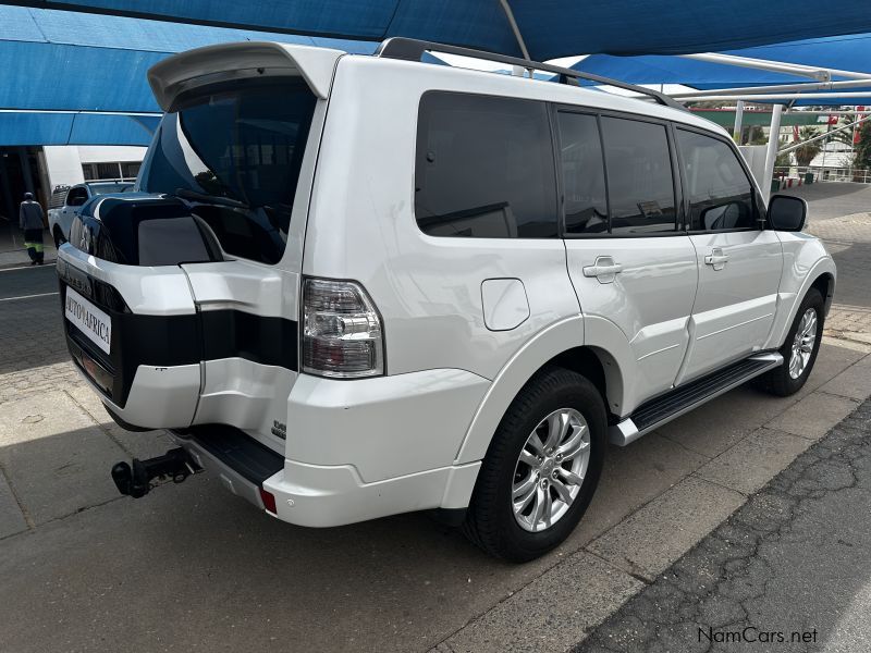 Mitsubishi Pajero 3.2 DiD GLS LWB SW 4x4 A/T 7 SEATER in Namibia