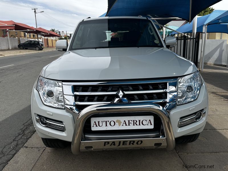 Mitsubishi Pajero 3.2 DiD GLS LWB SW 4x4 A/T 7 SEATER in Namibia