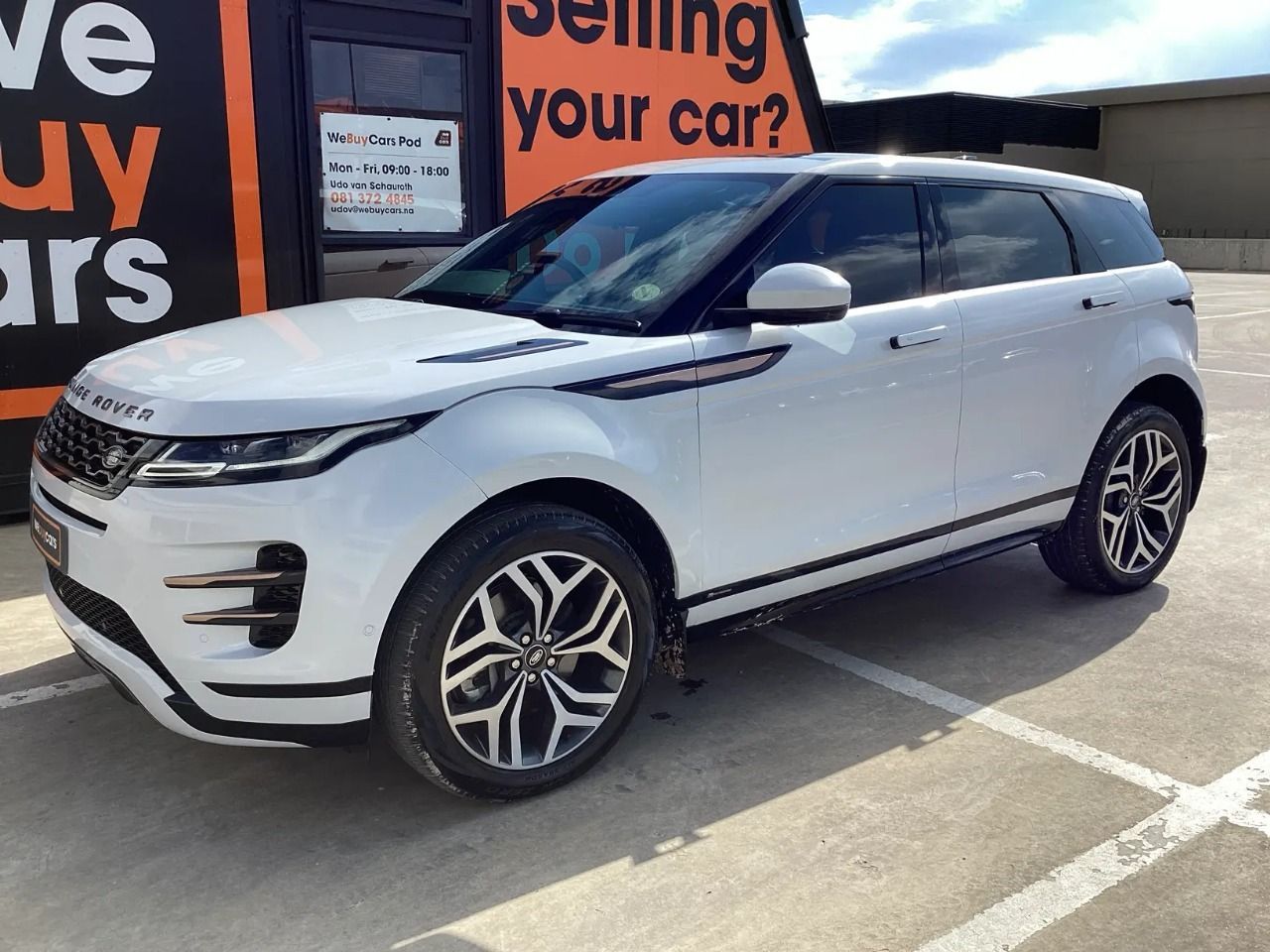 Land Rover Range Rover Evoque 2.0d HSE (132 KW) (D180) in Namibia