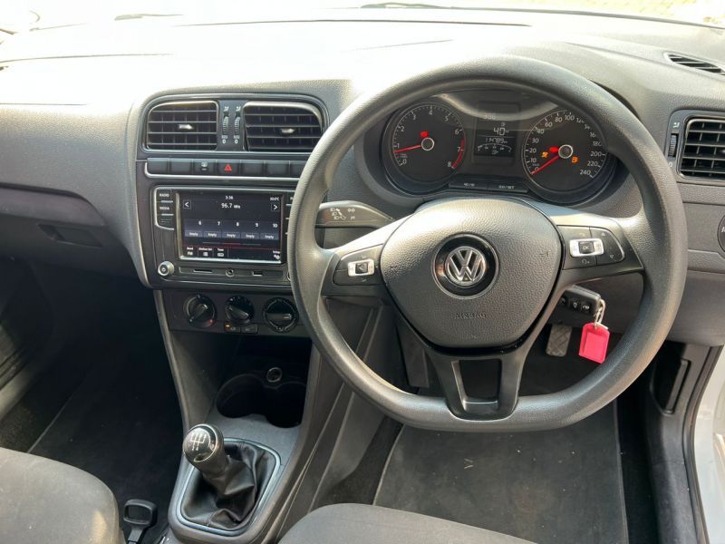 Volkswagen Polo Vivo 1.4 Comfortline in Namibia