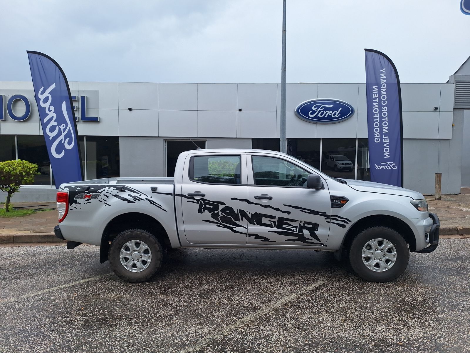 Ford Ranger 2.2 TDCi XL 4X4 6AT D/Cab in Namibia