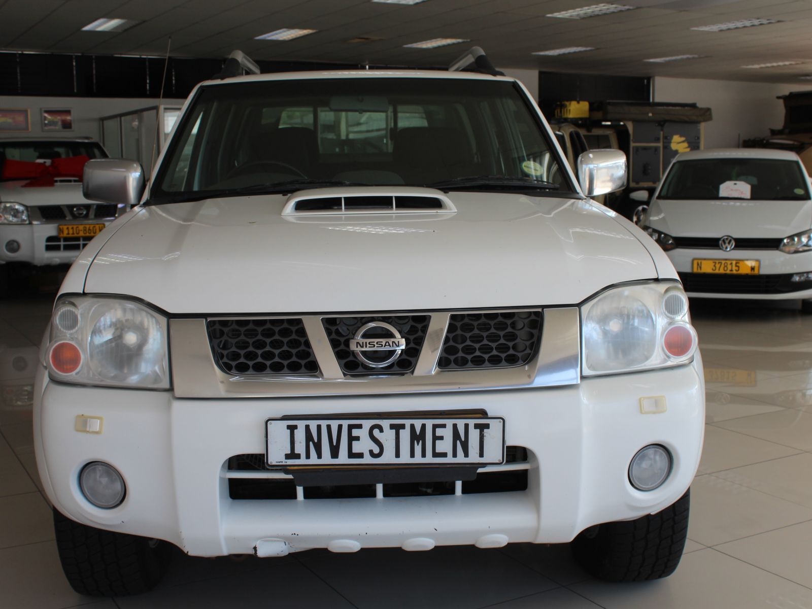 Nissan Np300 DCab 4x4 2.5 TDI in Namibia