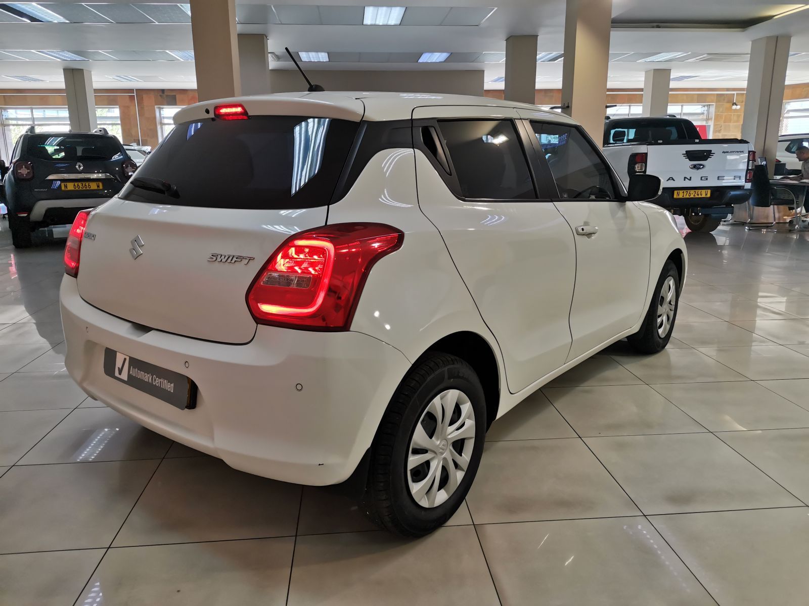 Suzuki Swift 1.2 Gl in Namibia