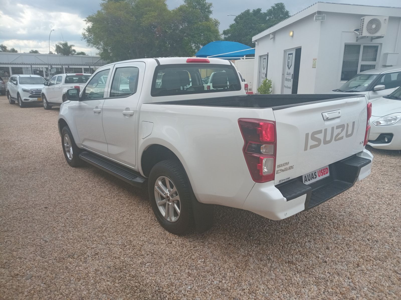 Isuzu D-MAX 1.9 4x4 LS D/CAB Auto in Namibia