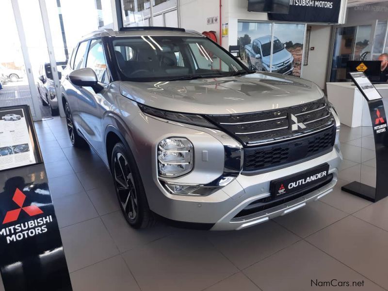 Mitsubishi Outlander 2.5 ASPIRE S-AWC in Namibia